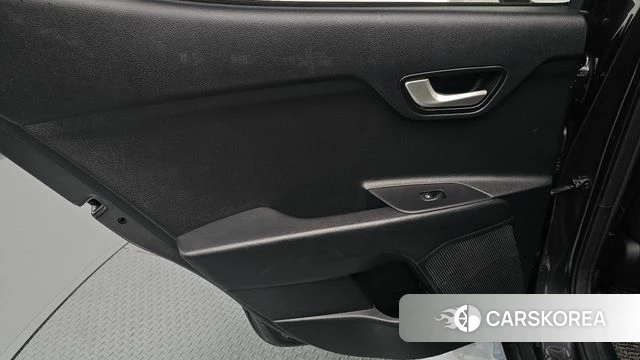 Kia Stonic id 4717717 из Кореи 17