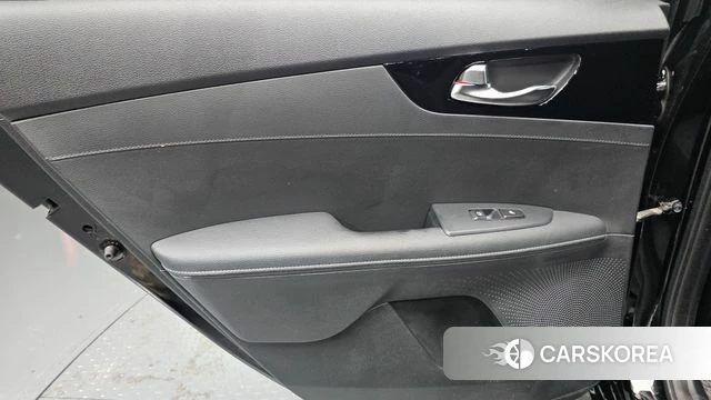 Kia Come New K3 id 4667590 из Кореи 17