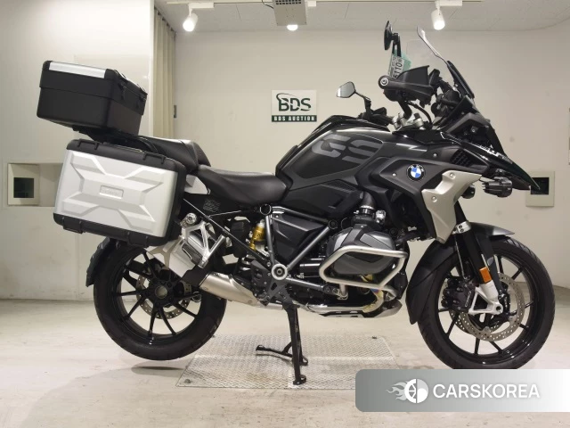 Проданный BMW R1250GS 2021 из Японии
