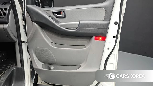 Hyundai The New Grand Starex id 4203323 из Кореи 18