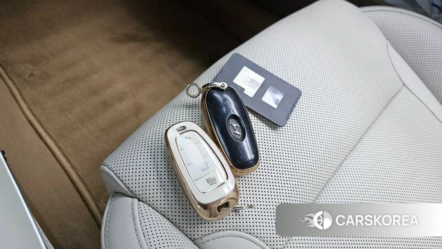 Hyundai The New Grandeur IG id 4502007 из Кореи 18