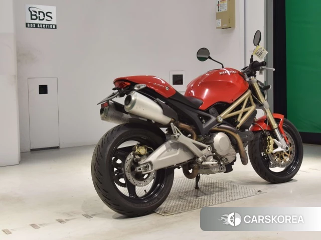 Проданный Ducati MONSTER 696 2013 из Японии, фото 2
