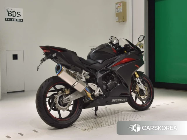 Проданный Honda CBR250RR ABS 2017 из Японии, фото 2