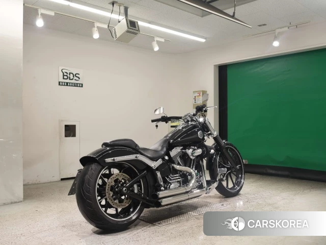 Проданный Harley-Davidson Softail Breakout FXSB 2015 из Японии, фото 2
