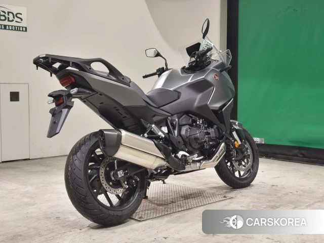 Проданный Honda NT1100 2023 из Японии