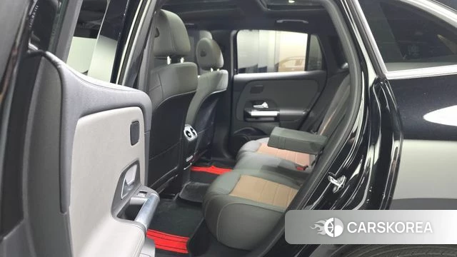 Mercedes-Benz EQA H243 id 4322858 из Кореи 18