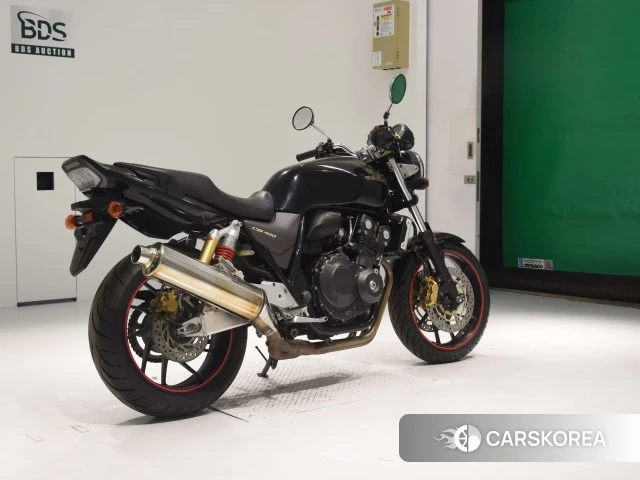 Проданный Honda CB400SF ABS 2014 из Японии, фото 2