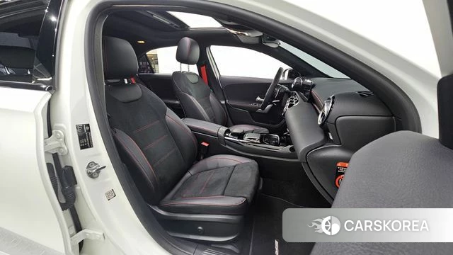 Mercedes-Benz A-Class W177 id 4585260 из Кореи 18