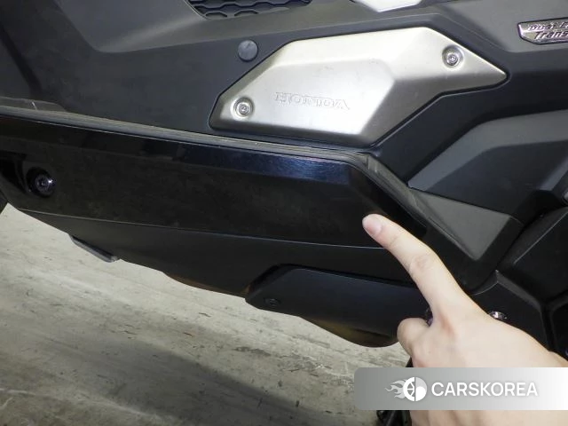 Honda X-ADV 750 id 3950112 из Японии 18