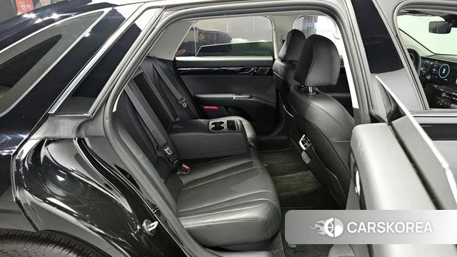 Hyundai Grandeur (GN7) id 4388625 из Кореи 18