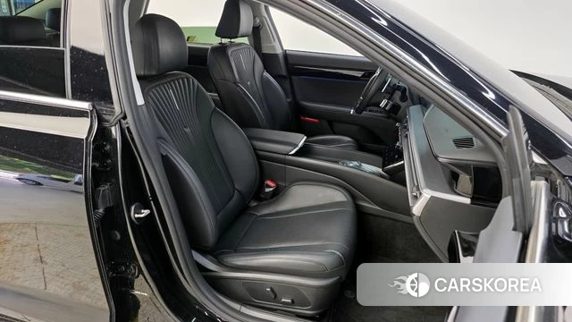 Hyundai Grandeur (GN7) id 4281037 из Кореи 18