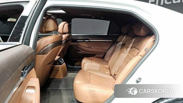 Genesis G90 id 4232100 из Кореи 18