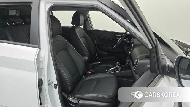Hyundai Venue id 4500776 из Кореи 18