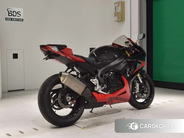 Проданный Suzuki GSX-R750 2014 из Японии, фото 2
