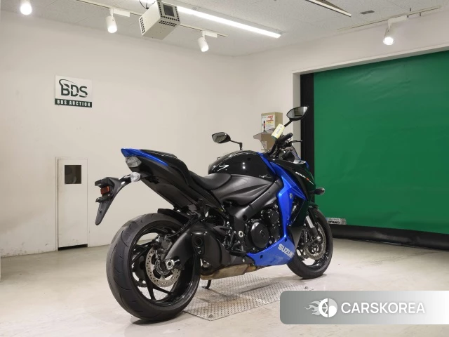 Проданный Suzuki GSX-S1000F 2020 из Японии, фото 2
