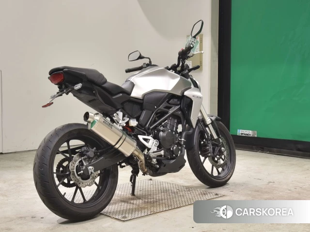 Проданный Honda CB250R 2018 из Японии