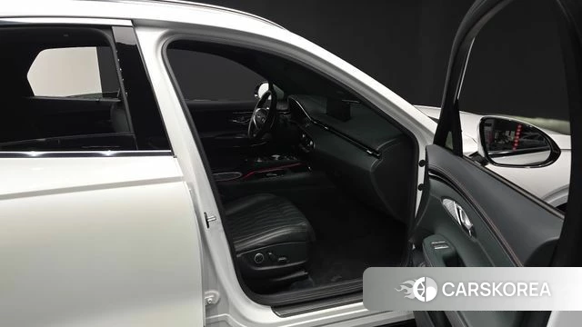 Genesis GV70 id 4267805 из Кореи 18
