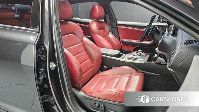 Kia Stinger id 4536813 из Кореи 18