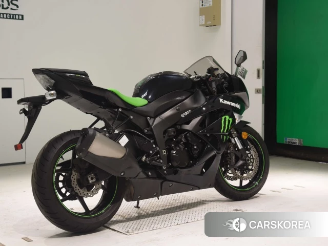 Проданный Kawasaki ZX-6R NINJA 2011 из Японии, фото 2