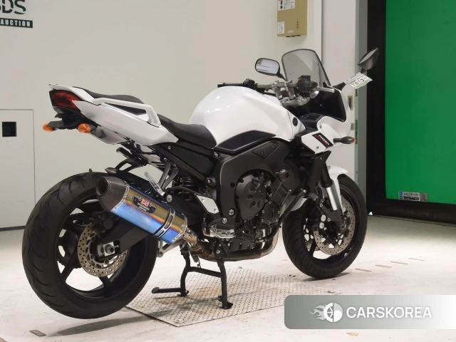 Проданный Yamaha FZ1 FEATHER 2013 из Японии