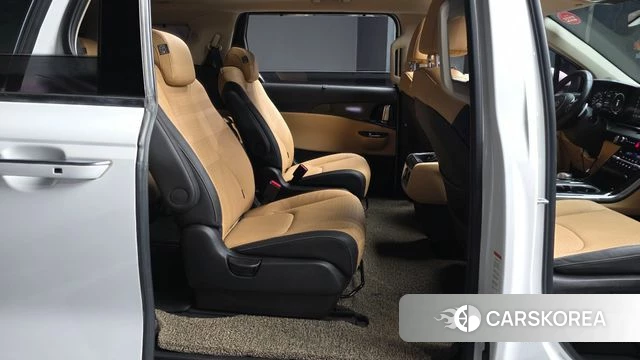 Kia Carnival 4th generation id 4542615 из Кореи 18