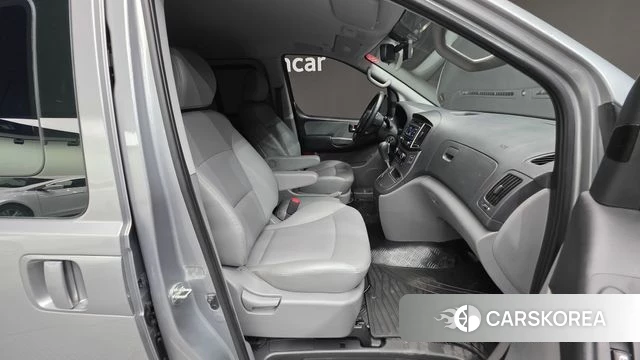 Hyundai The New Grand Starex id 4285516 из Кореи 18