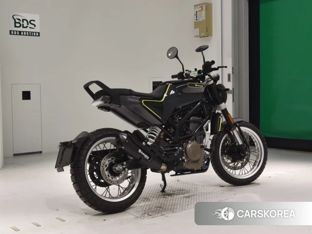 Проданный Husqvarna SVARTPILEN 401 2018 из Японии, фото 2