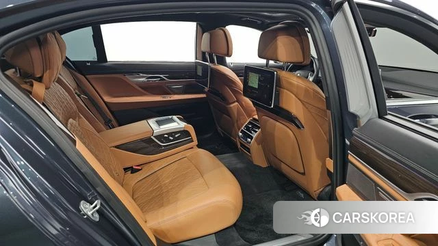 BMW 7 Series (G11) id 4196394 из Кореи 18