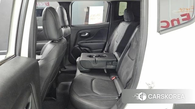 Jeep Renegade id 4592038 из Кореи 18