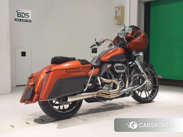 Проданный Harley-Davidson Road Glide FLTRXSE1920CVO 2018 из Японии, фото 2