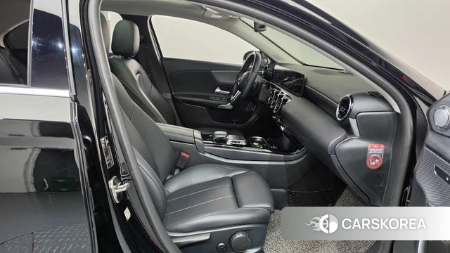 Mercedes-Benz A-Class W177 id 4872931 из Кореи 18