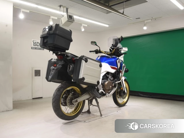 Проданный Honda CRF1000L AFRICA TWIN 2018 из Японии, фото 2