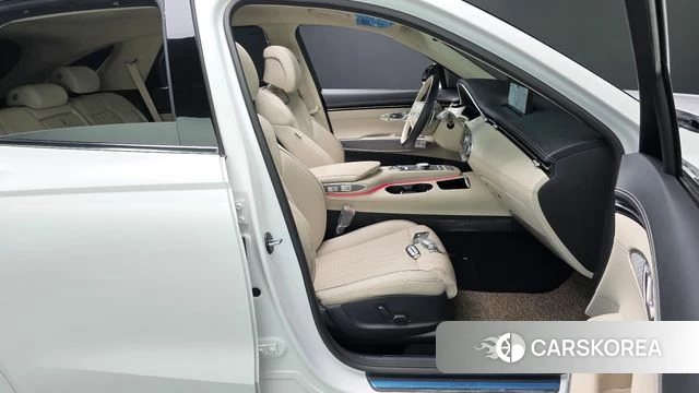 Genesis GV70 id 4602986 из Кореи 18