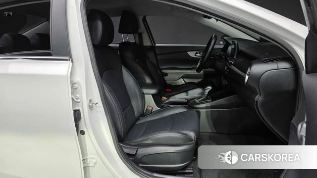 Kia Come New K3 id 4930716 из Кореи 18