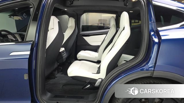 Tesla Model X id 4384395 из Кореи 18