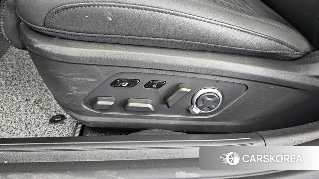 Hyundai Grandeur (GN7) id 4381650 из Кореи 18
