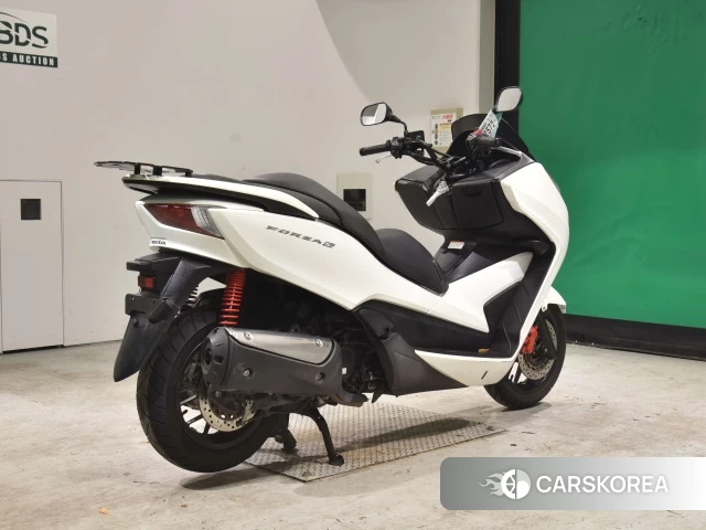 Проданный Honda FORZA 2013 из Японии