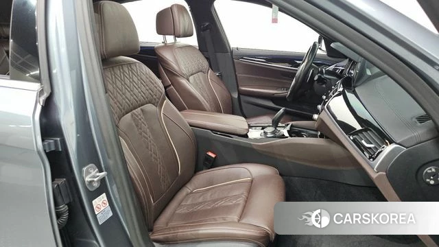 BMW 5 Series (G30) id 4508605 из Кореи 18