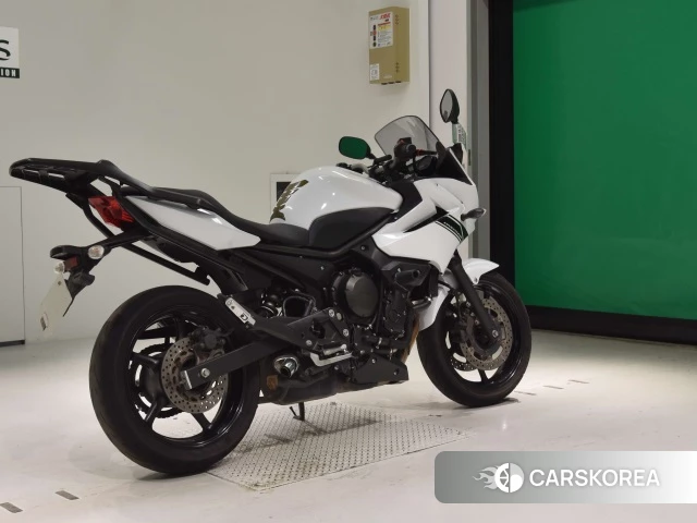 Проданный Yamaha XJ6 DIVERSION 2013 из Японии, фото 2