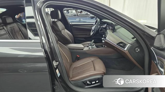 BMW 5 Series (G30) id 4727193 из Кореи 18