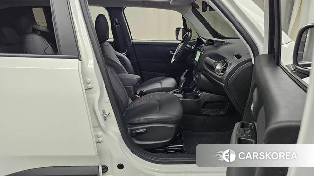 Jeep Renegade id 4400851 из Кореи 18