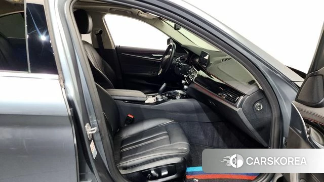 BMW 5 Series (G30) id 4196981 из Кореи 18