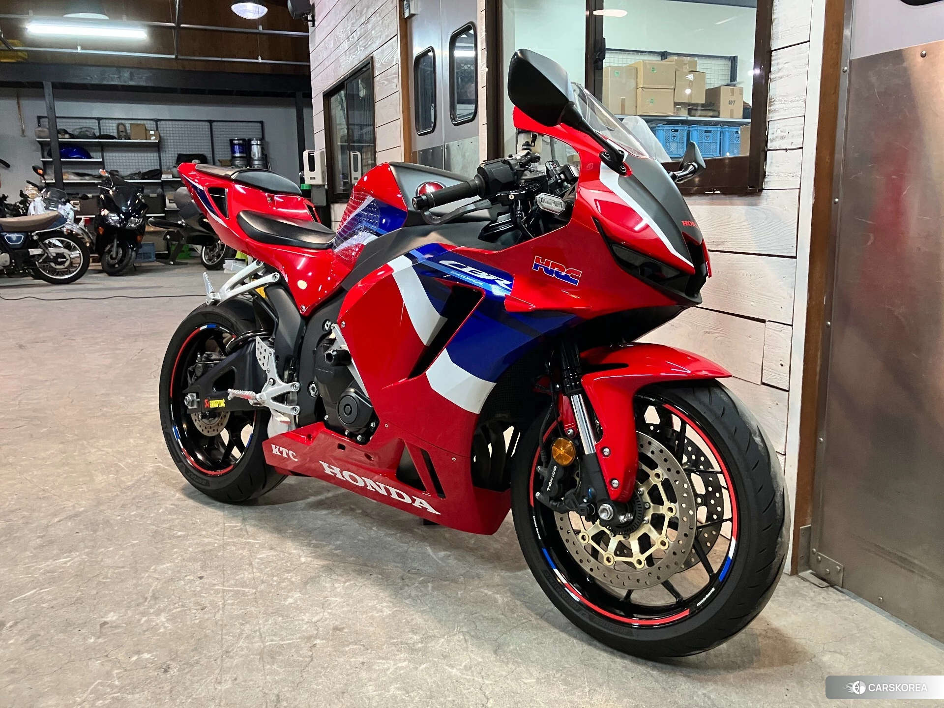 Проданный Honda CBR600RR ABS id 4312997 из Японии, фото 18