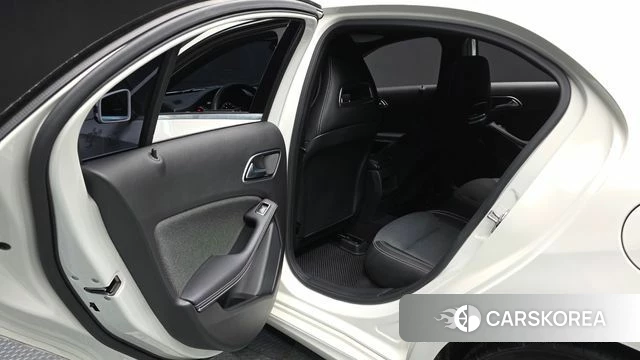 Mercedes-Benz A-Class W176 id 4233142 из Кореи 18