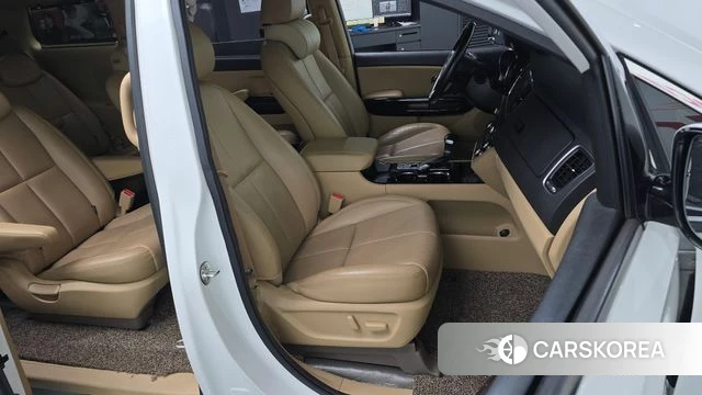Kia The New Carnival id 4836868 из Кореи 18