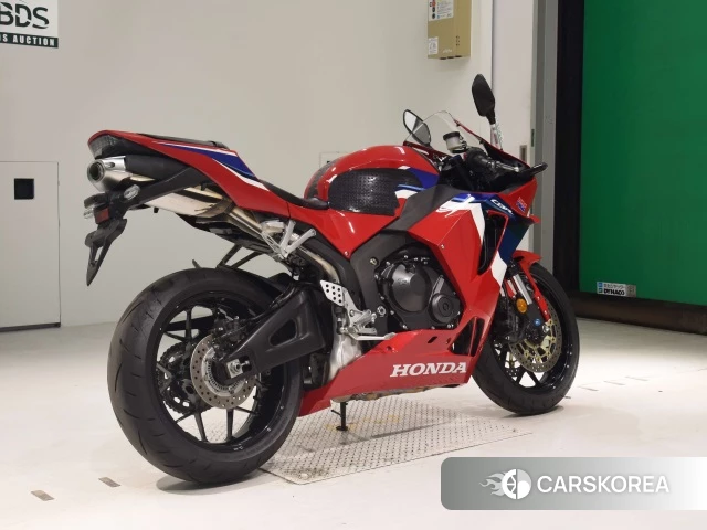 Проданный Honda CBR600RR 2021 из Японии, фото 2