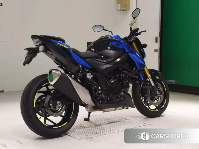Проданный Suzuki GSX-S750 2023 из Японии, фото 2