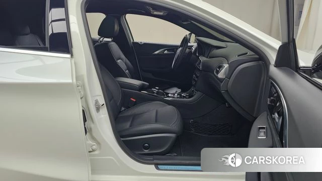 Infiniti Q30 id 4530673 из Кореи 18