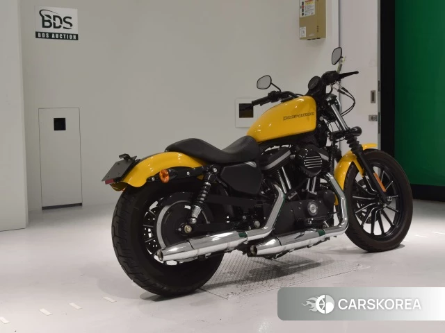 Проданный Harley-Davidson Sportster XL883N 2011 из Японии, фото 2