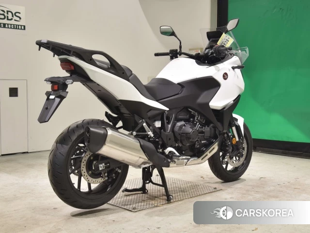 Проданный Honda NT1100 2023 из Японии